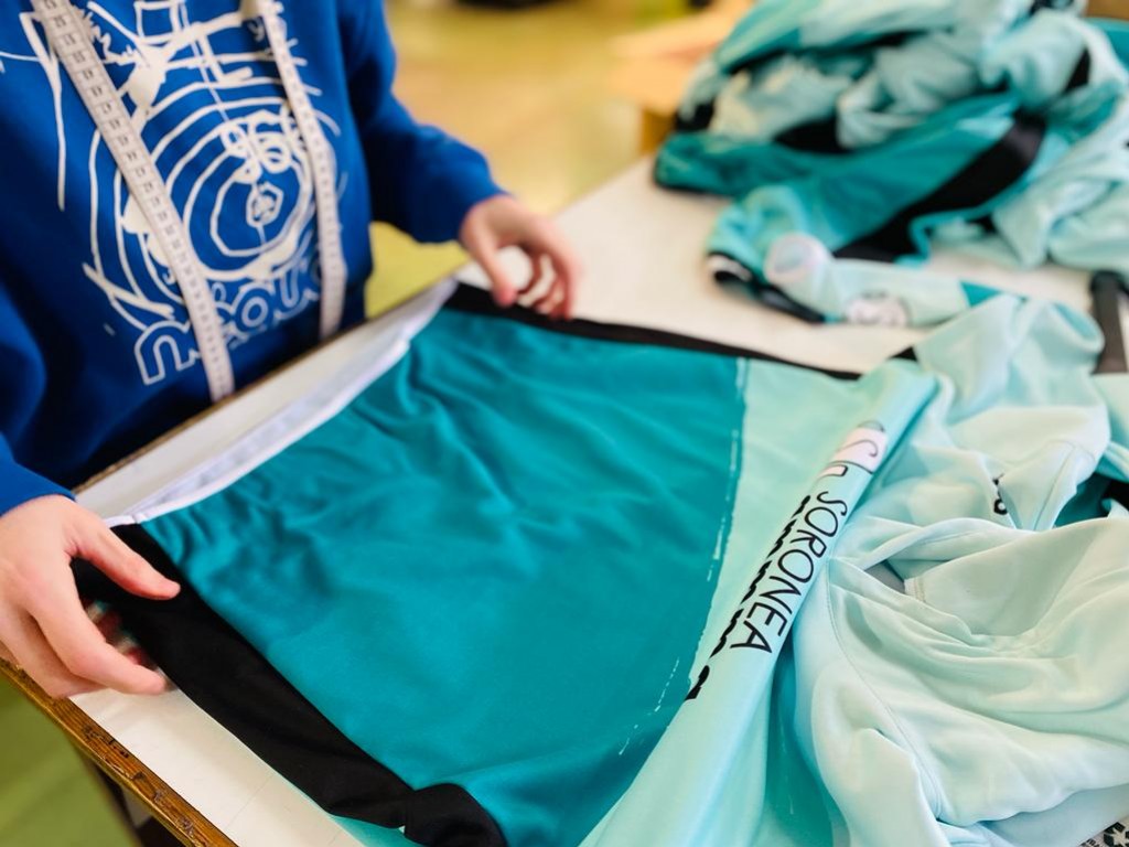 Negua fabrica la ropa de trail running para Soronea-Ammma