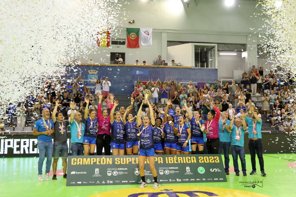 Bera Bera balonmano gana la Supercopa Ibérica