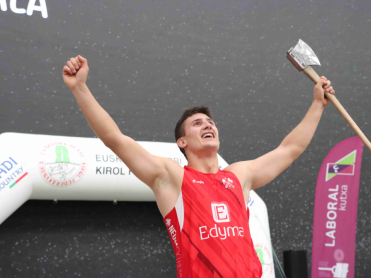 Arkaitz Etxebeste: aizkolari campeón de Euskal Herria y ascenso a primera