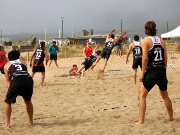 Bilionaire Kostaldeko Korsarioak de Zarautz: balonmano playa