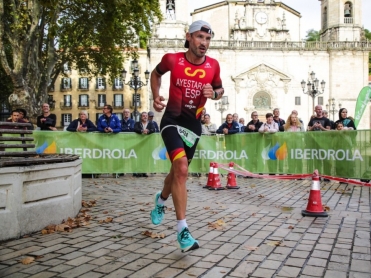 Imanol Ayestarán campeón de Europa en Triatlón