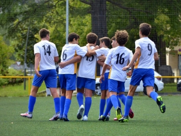 Equipaciones deportivas para el fútbol base de Añorga KKE